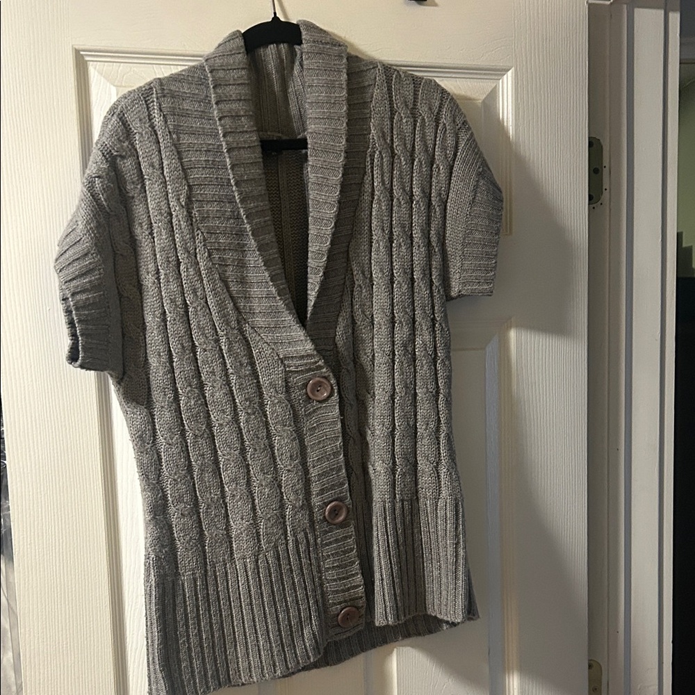 Short Sleeve Gray Knit Cardigan